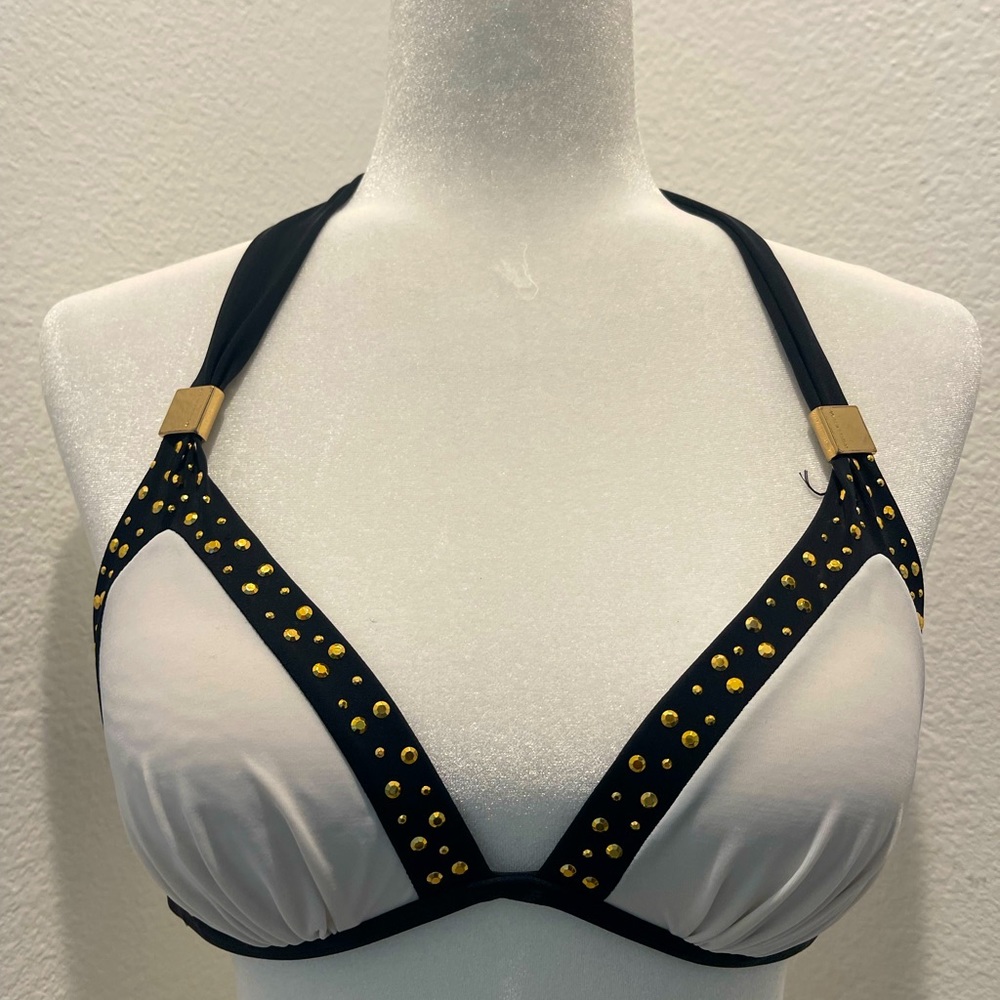 2pc Victoria’s Secret bikini.